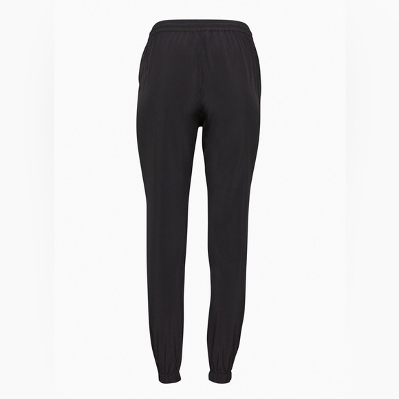 Aritzia TNA Speed Joggers Pant Cuffed ankle midrise drapey Black Size Small - Picture 14 of 14